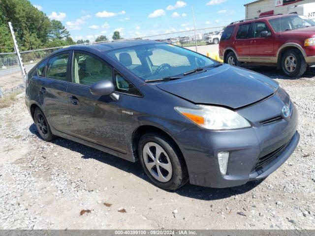  Salvage Toyota Prius