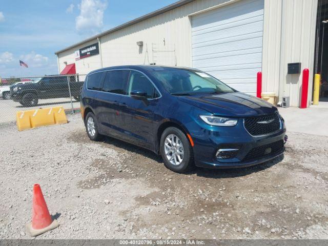  Salvage Chrysler Pacifica