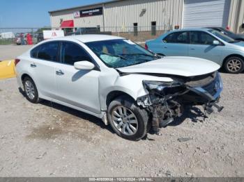  Salvage Nissan Altima