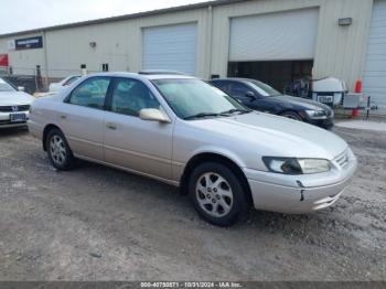  Salvage Toyota Camry