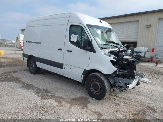  Salvage Mercedes-Benz Sprinter 2500