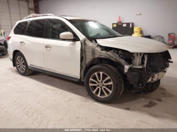  Salvage Nissan Pathfinder