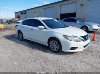  Salvage Nissan Altima