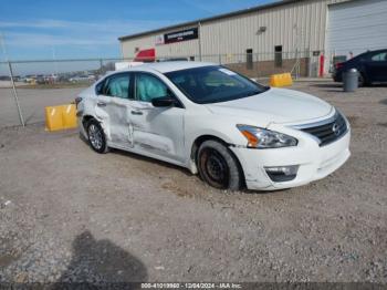  Salvage Nissan Altima