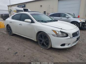  Salvage Nissan Maxima