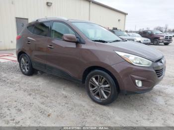  Salvage Hyundai TUCSON