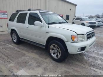  Salvage Nissan Pathfinder