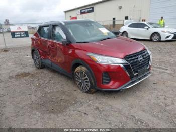  Salvage Nissan Kicks