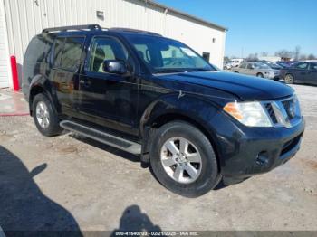  Salvage Nissan Pathfinder