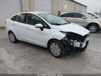  Salvage Ford Fiesta