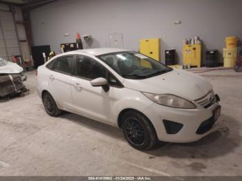  Salvage Ford Fiesta