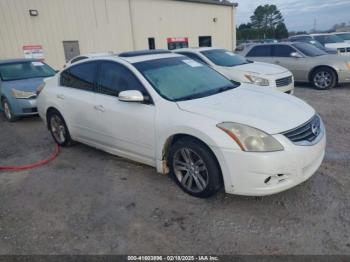  Salvage Nissan Altima