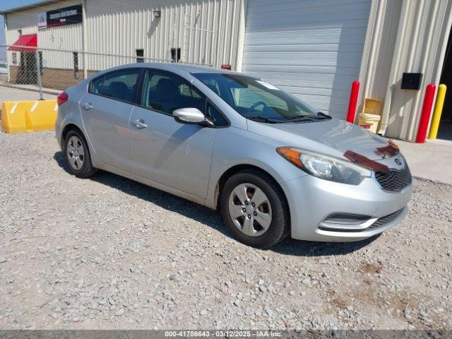  Salvage Kia Forte