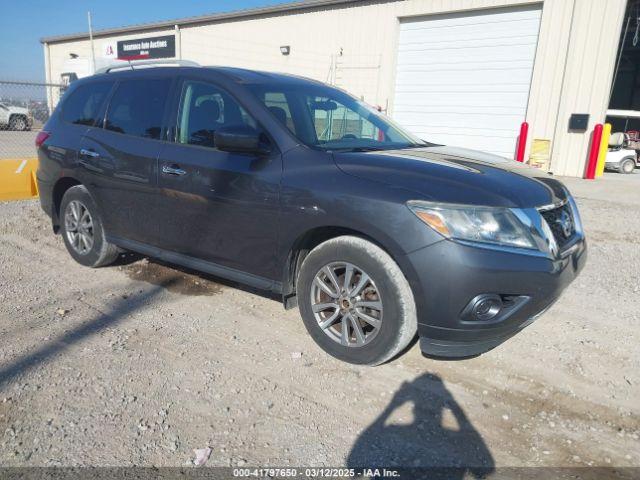  Salvage Nissan Pathfinder