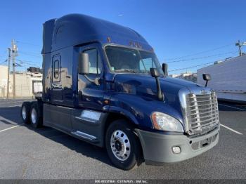  Salvage Freightliner Cascadia 125