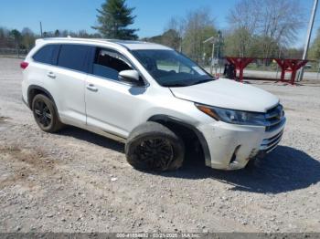  Salvage Toyota Highlander