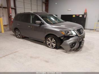  Salvage Nissan Pathfinder