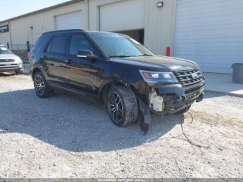  Salvage Ford Explorer