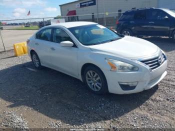  Salvage Nissan Altima