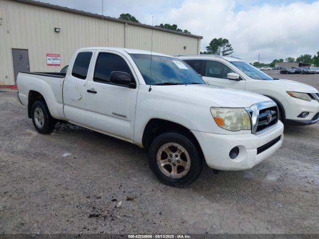 Salvage Toyota Tacoma