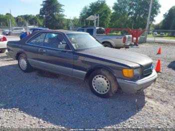  Salvage Mercedes-Benz 560