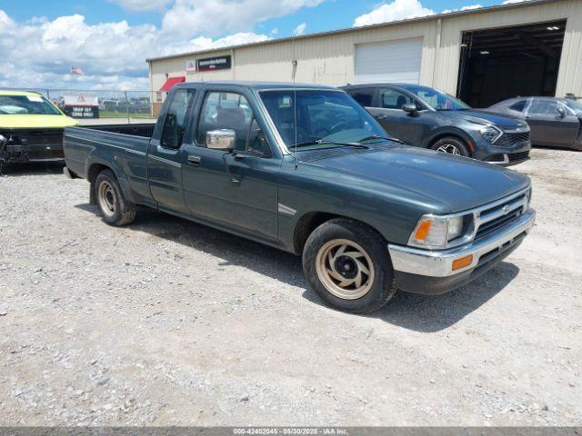  Salvage Toyota Pickup