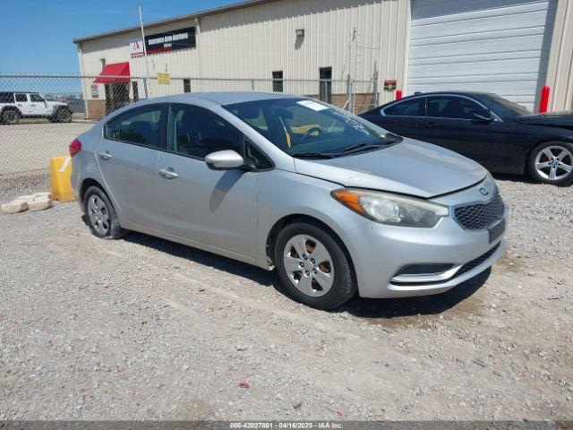  Salvage Kia Forte