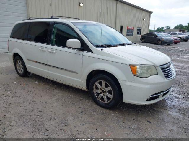  Salvage Chrysler Town & Country
