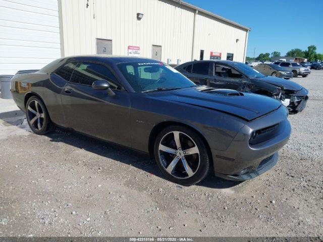  Salvage Dodge Challenger