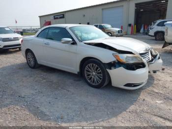  Salvage Chrysler 200