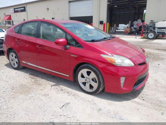 Salvage Toyota Prius