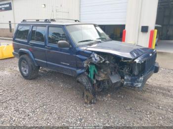  Salvage Jeep Cherokee
