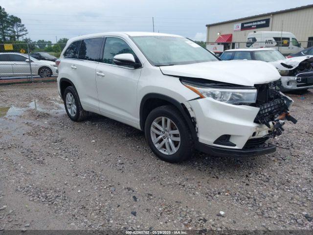  Salvage Toyota Highlander