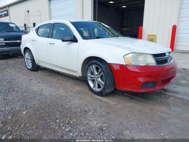  Salvage Dodge Avenger