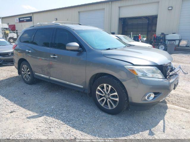  Salvage Nissan Pathfinder