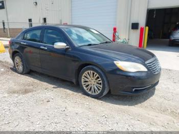  Salvage Chrysler 200