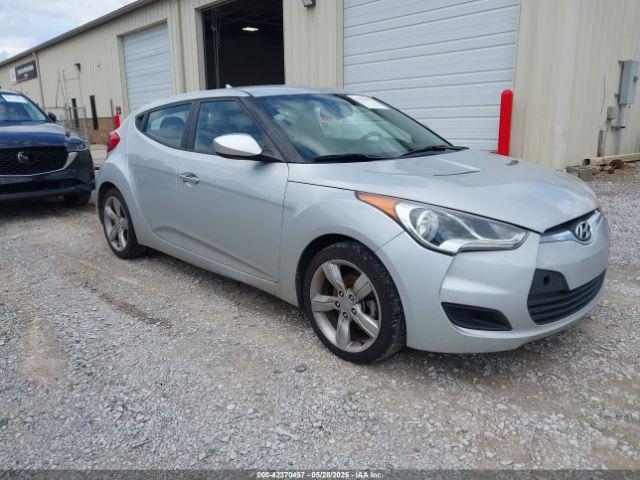  Salvage Hyundai VELOSTER