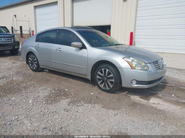  Salvage Nissan Maxima