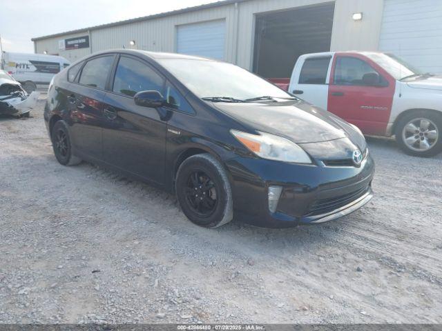  Salvage Toyota Prius