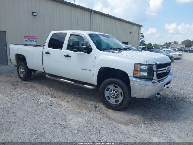  Salvage Chevrolet Silverado 2500