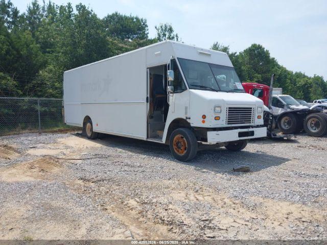  Salvage Workhorse Custom Cha Commercial Chassis