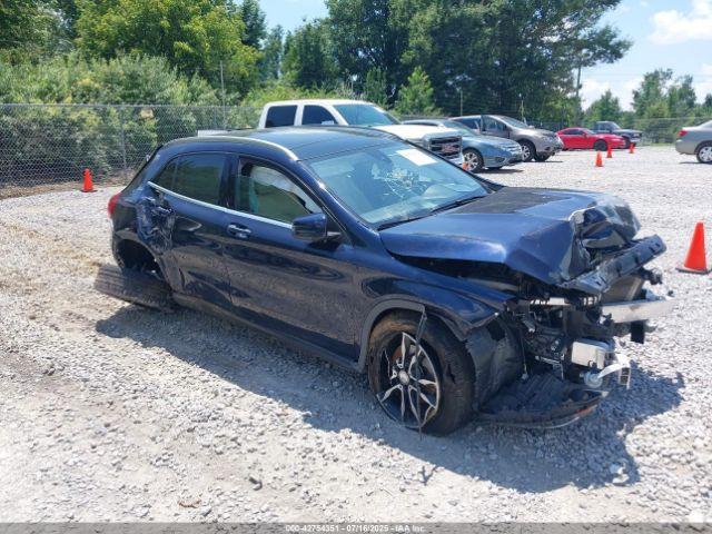  Salvage Mercedes-Benz GLA