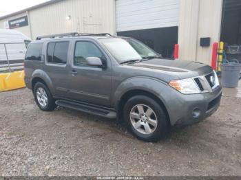 Salvage Nissan Pathfinder
