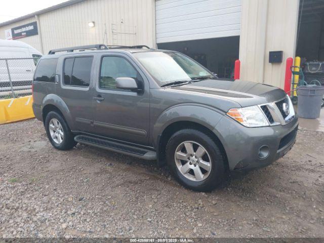  Salvage Nissan Pathfinder