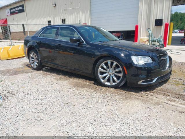  Salvage Chrysler 300