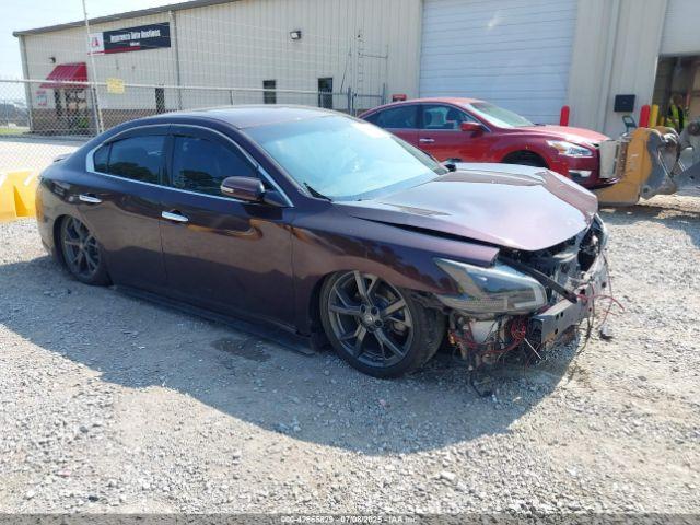  Salvage Nissan Maxima