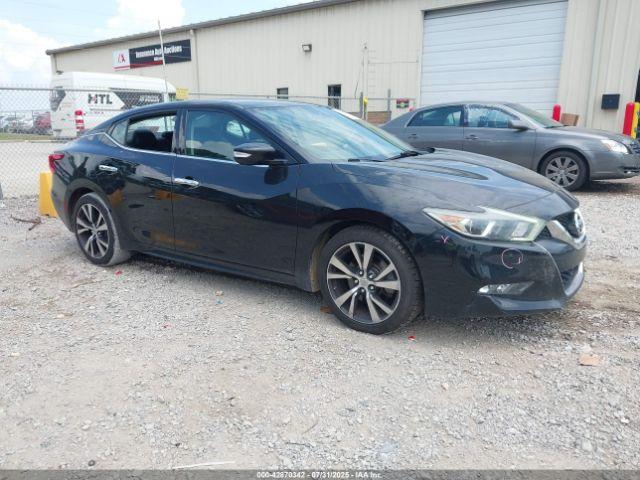  Salvage Nissan Maxima