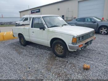 Salvage Nissan 720