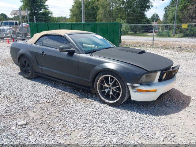  Salvage Ford Mustang