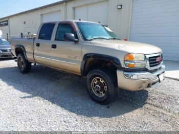 Salvage GMC Sierra 2500